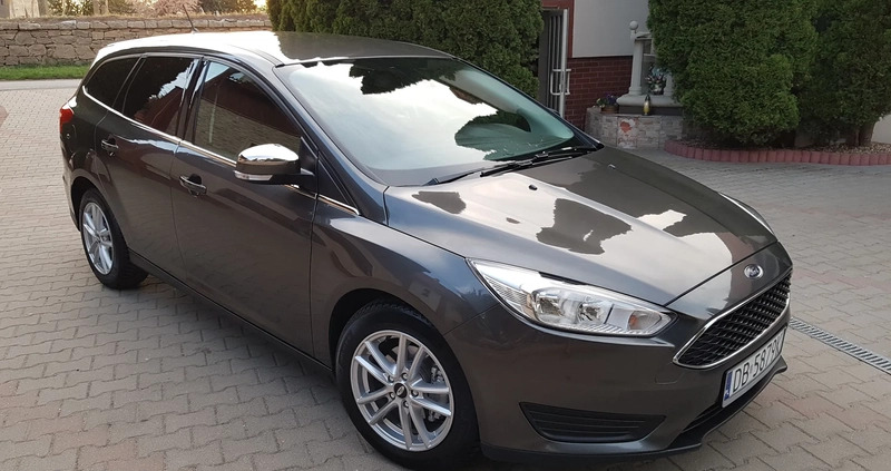 Ford Focus cena 36500 przebieg: 131000, rok produkcji 2017 z Strzegom małe 742